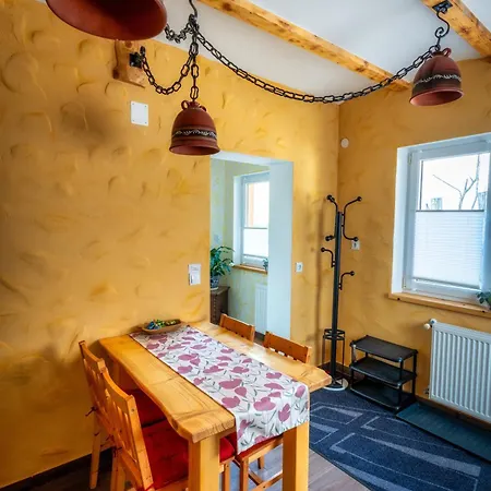 Daire Stara Soncna Hisa Radovljica